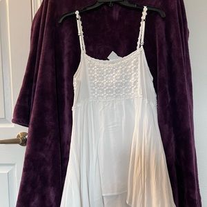 Ezra Ivory White Slim Strap Floral Dress size M (NWT)